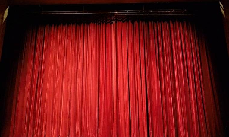 Спектакль «Театр Гоголя. Дорожные истории» покажут в Московском драмтеатре имени Гоголя