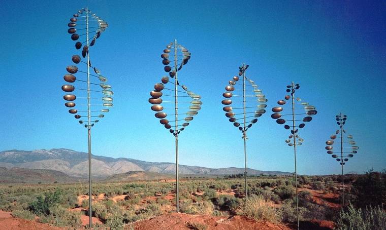 Ветряные кинетические скульптуры Лимэна Уитакера
