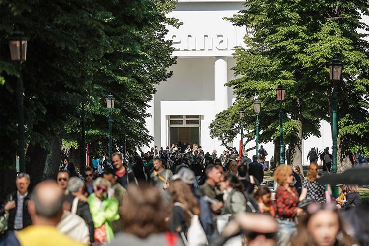 Впервые за несколько лет российская команда покажет перформанс на Венецианской биеннале