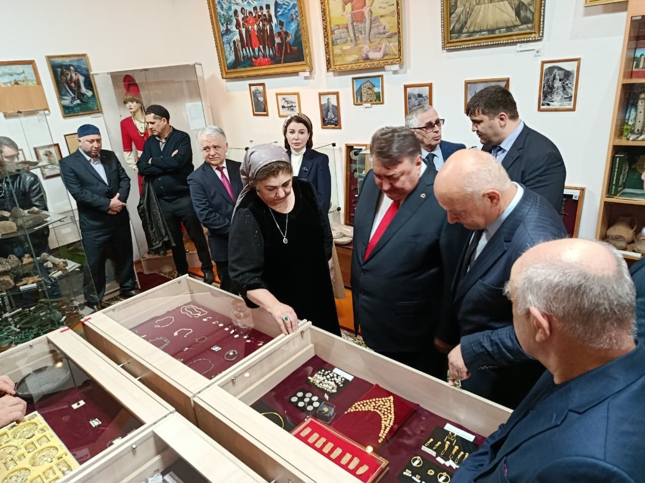 В Ингушском музее краеведения состоялась передача артефактов, обнаруженных при реконструкции трассы «Кавказ»