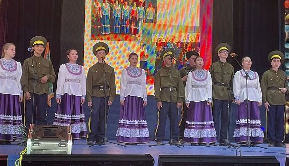 Народный ансамбль из Бурятии «Черёмушки» отметил 50-летие