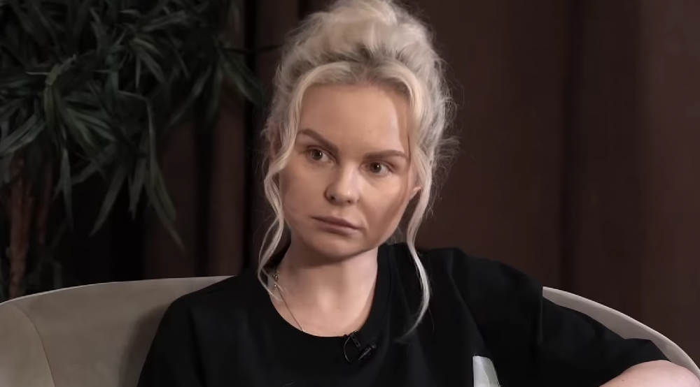 Исполнительница «Лабутенов» Алиса Вокс стала ведущей на НАШЕм радио