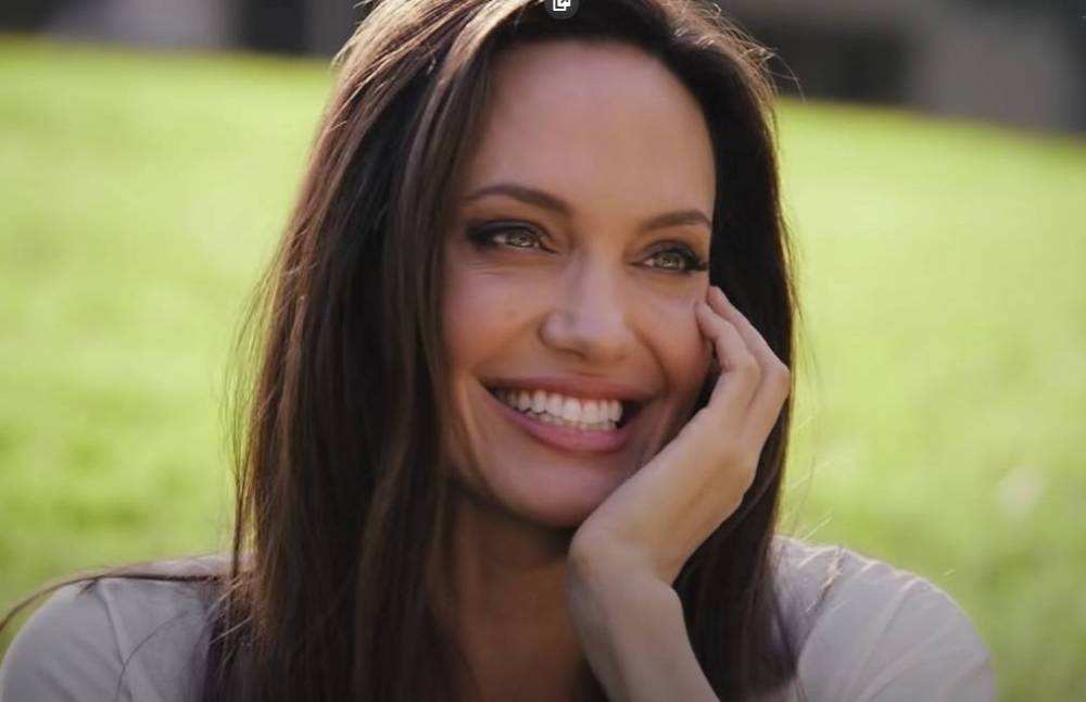 Анджелина Джоли получила $100 млн при разводе с Брэдом Питтом