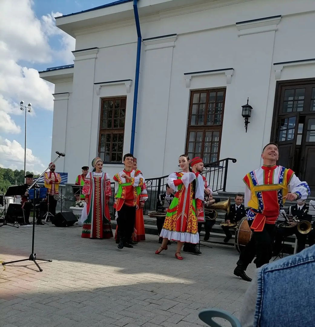 Ансамбль песни и танца народов Урала «Прикамье» отправился в тур по Пермскому краю