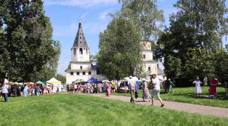 В Музее Радищева пройдет фольклорный праздник «Тихвинская ярмарка»