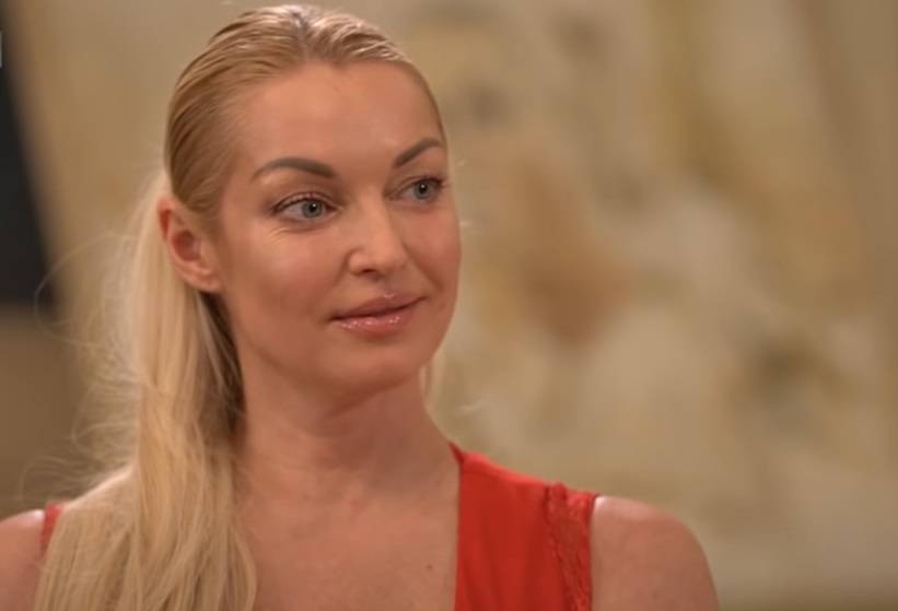 «Клубок целующихся змей»: Волочкова жестко раскритиковала Большой театр