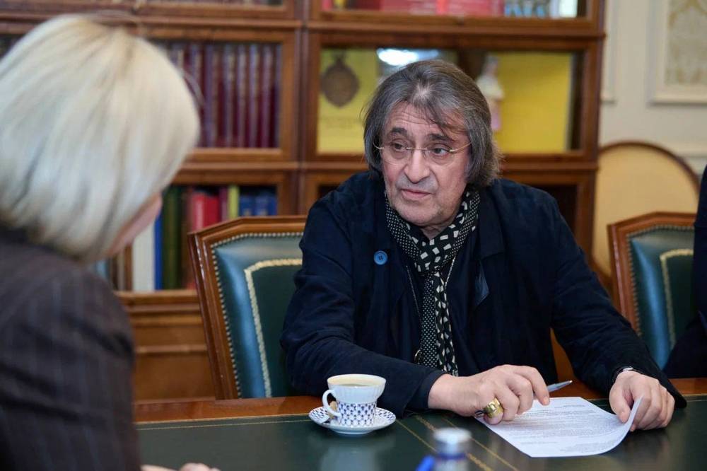 Башмет планирует организовать спектакль к 80-летию Победы по роману Константина Симонова