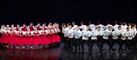 Ансамбль Игоря Моисеева открыл Фестиваль российской культуры в Пекине