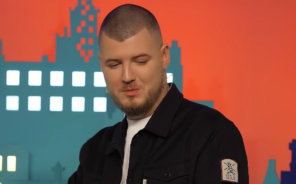 Рэпер Рич рассказал, почему нужно говорить, что Родина встает с колен