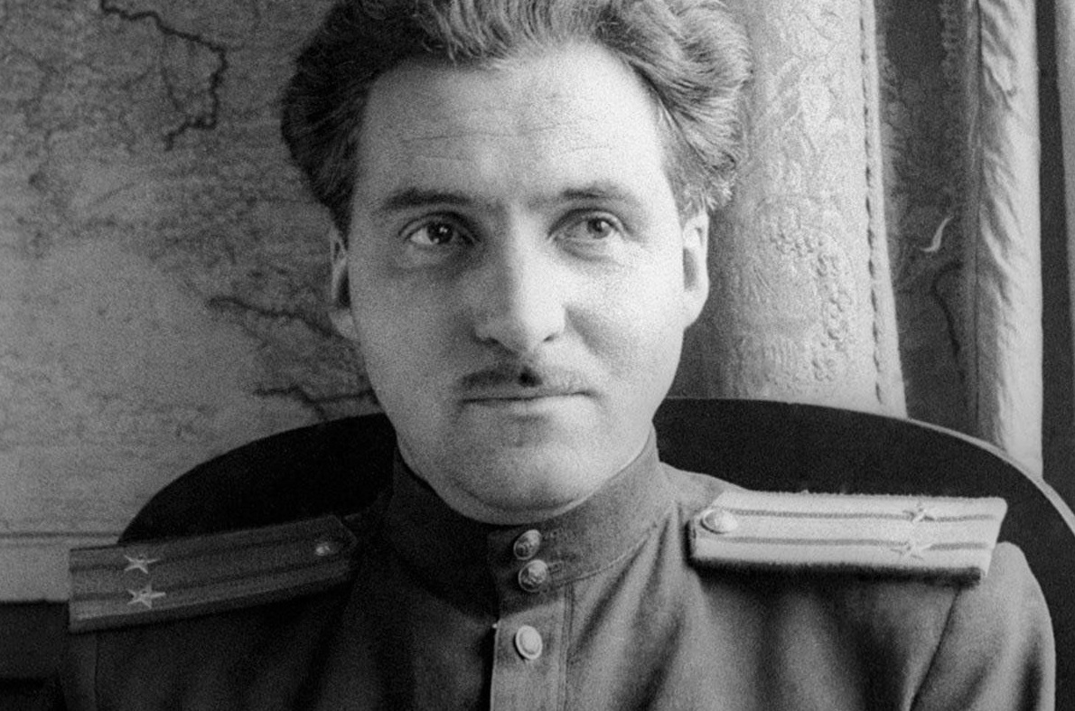 28 ноября исполняется 110 лет со дня рождения Константина Симонова