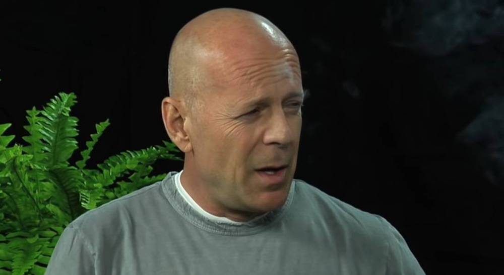 Closer: тяжелобольной Брюс Уиллис не узнал Деми Мур на встрече
