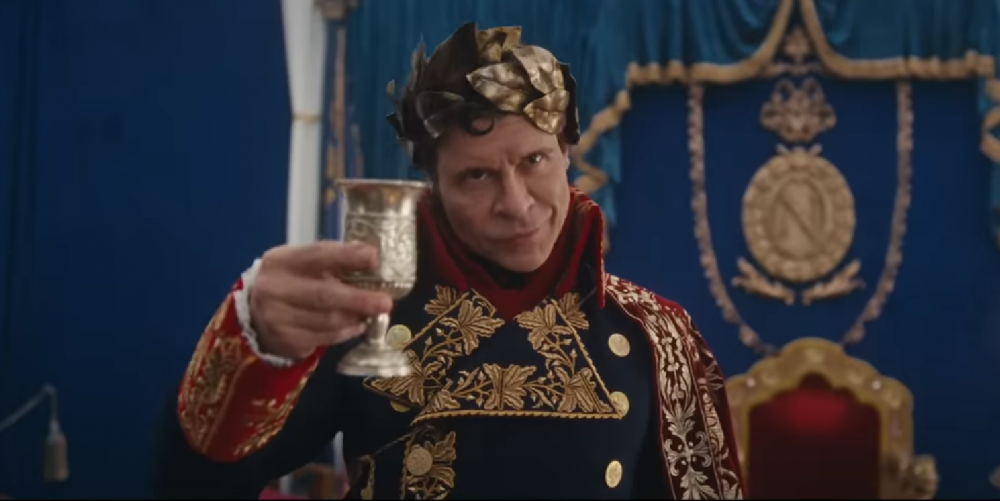 Павел Деревянко поддержал идею пороть «мажоров», как в фильме «Холоп 2» 