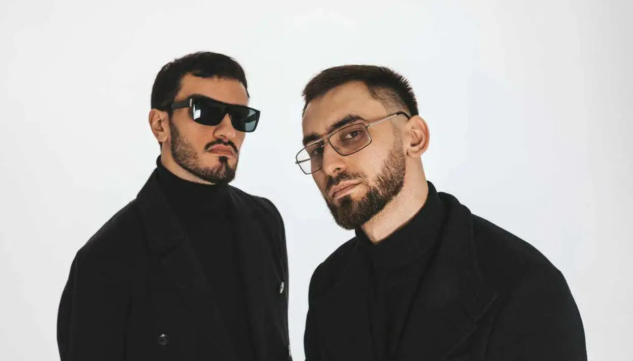 Трек «Стихи пламени» чеченского дуэта Idris&Leos собрал первый миллион прослушиваний
