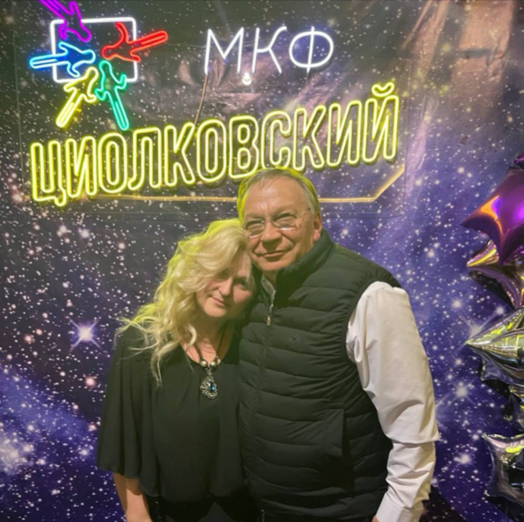 Ирина Сошникова и Игорь Угольников.jpg Ирина Сошникова и Игорь Угольников.jpg