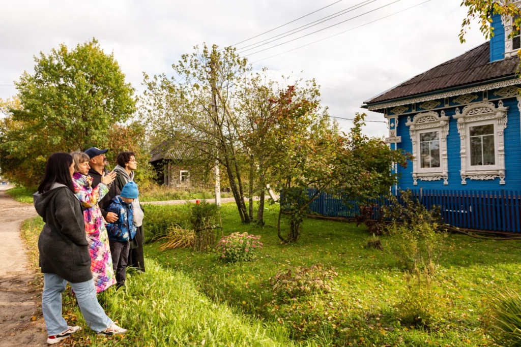 Приплывший дом мологжанина и экскурсия.jpeg