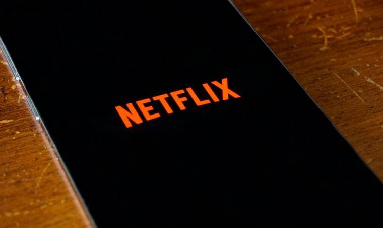 Netflix приобрел права на показ триллера Thumblite с Розамунд Пайк