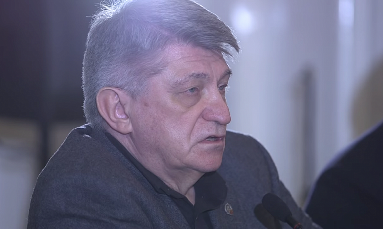 Сокуров откроет мастерскую в Ереванском институте театра и кино